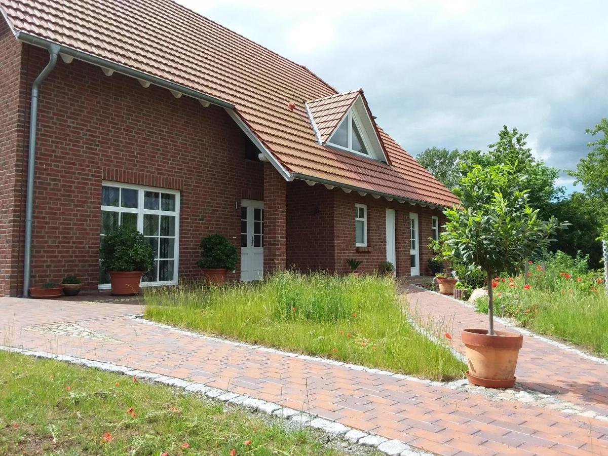 Haus Rosengarten- Ruhige Ferienwohnungen Im Gruenen Sehlen Екстер'єр фото